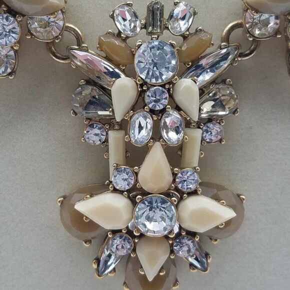 J Crew Champaign and Clear Rhinestone Crystal Necklace with Neutral Stones - Picture 3 of 10